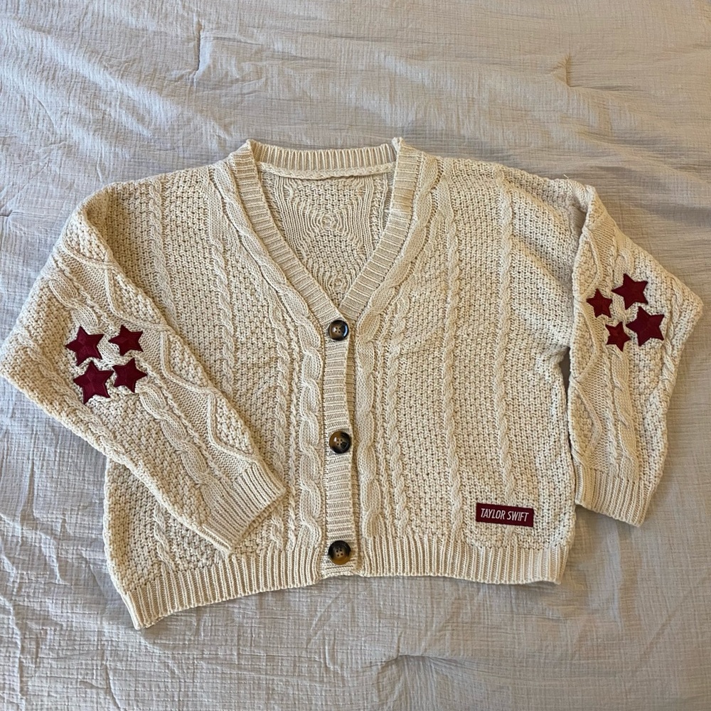 NEW: Taylor Swift Red cardigan